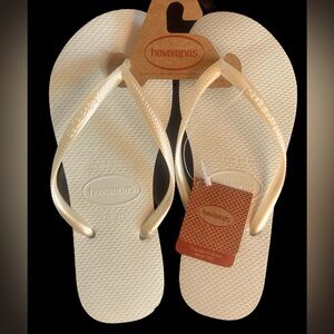 Havianas Opal White Flip Flops Last Pair